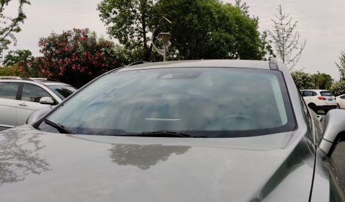 專業深度評測 信義solaco汽車玻璃隔熱隔音表現優異