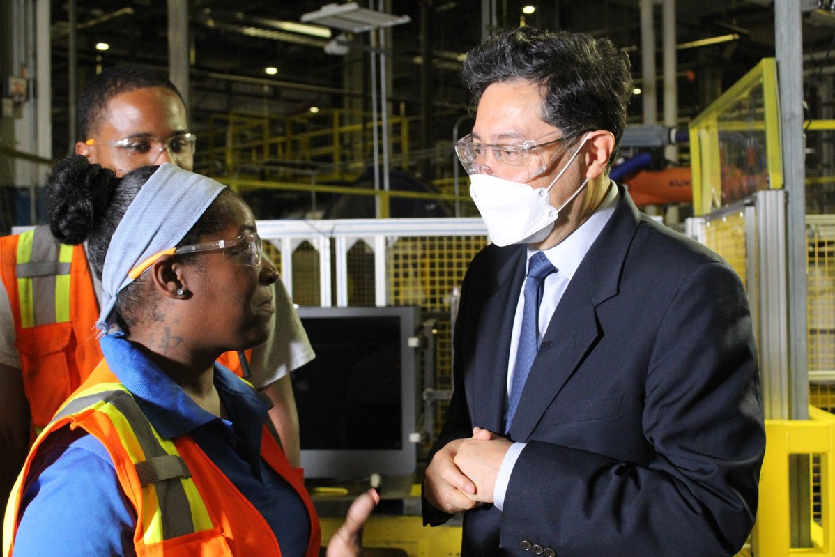 中國駐美大使秦剛訪問福耀美國汽車玻璃生產基地