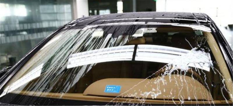 汽車玻璃鍍膜 功能、原理與實(shí)用性解析