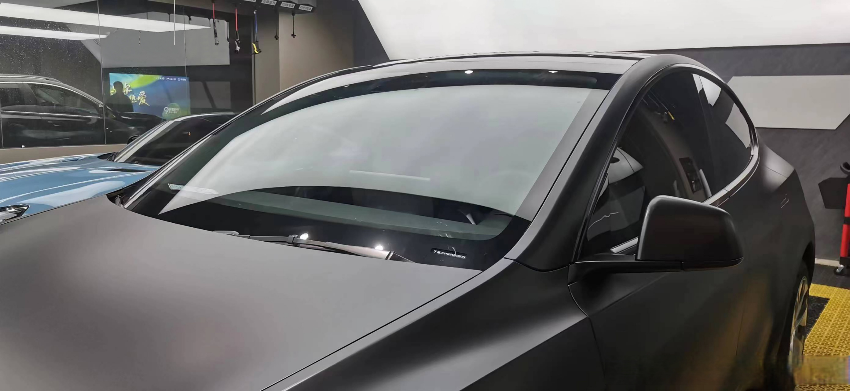 三生有緣，為愛車貼膜 車窗玻璃膜與汽車玻璃的完美守護(hù)